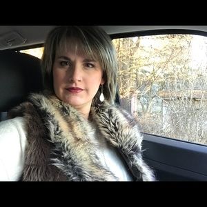 Meet your Posher, Christie